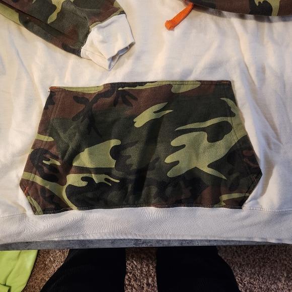 Code Five hoodie - Picture 2 of 4